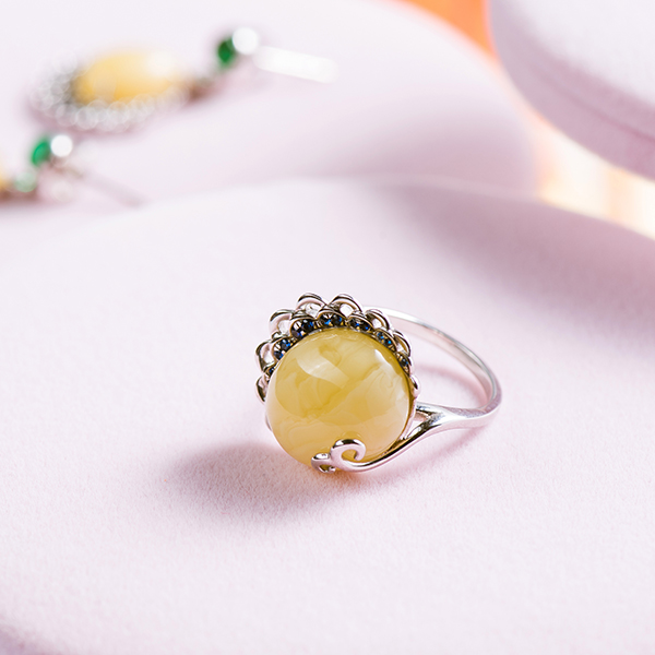 凤凰涅槃-蜜蜡银镶戒指