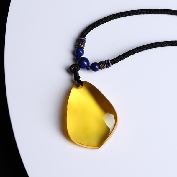 金珀素石项链